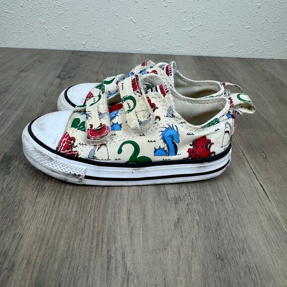 (Toddler size 7) Kids Dino Converse - Picture 3 of 6